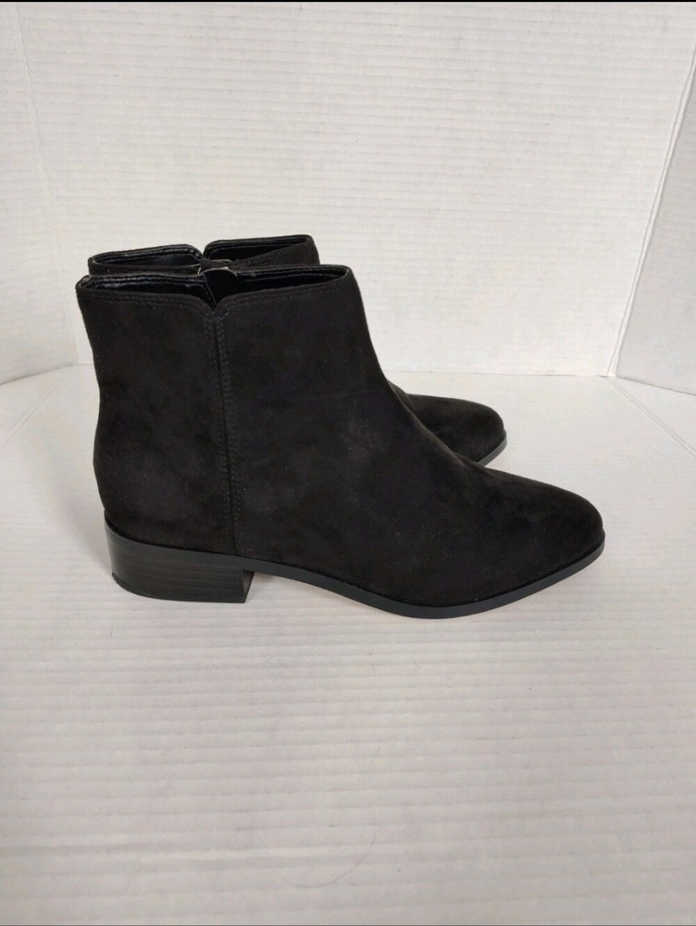 J Crew Black Faux Suede Ankle Boots Women's Size 7 Side Zip Sleek Minimalist